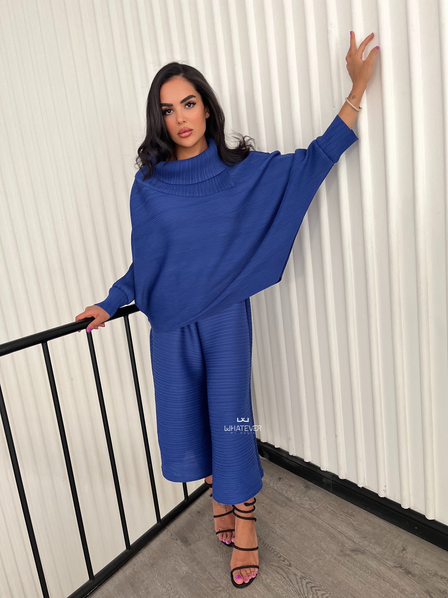 Mara Pleated Set – Two-Piece Comfort